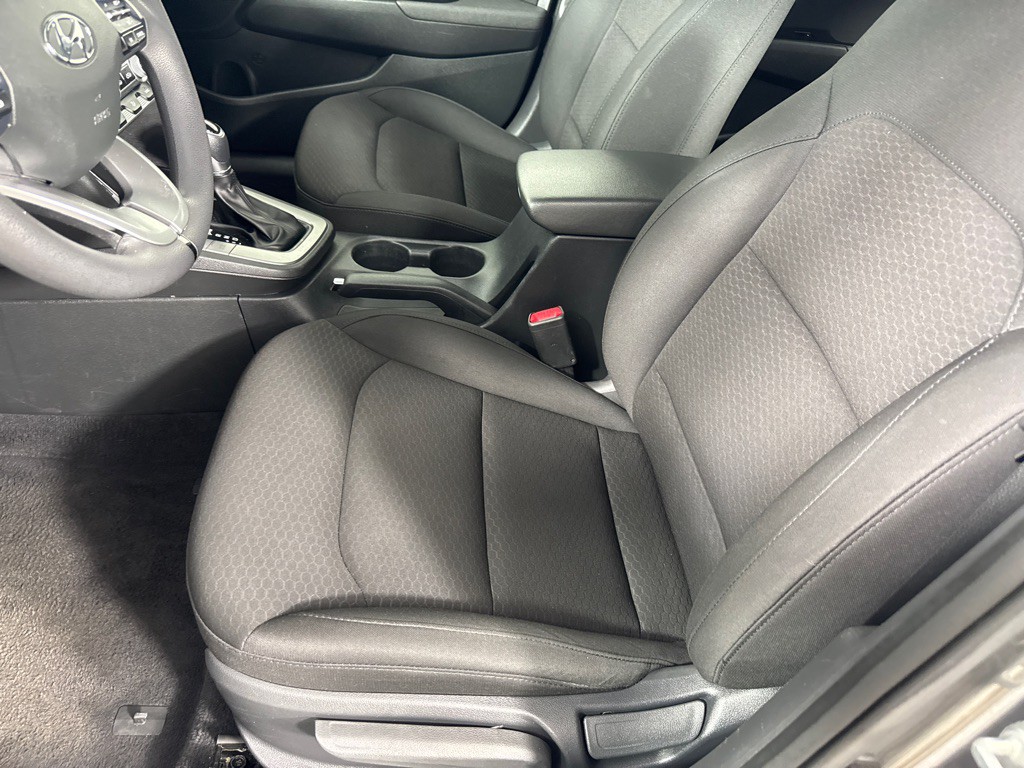2020 Hyundai Elantra Image 14