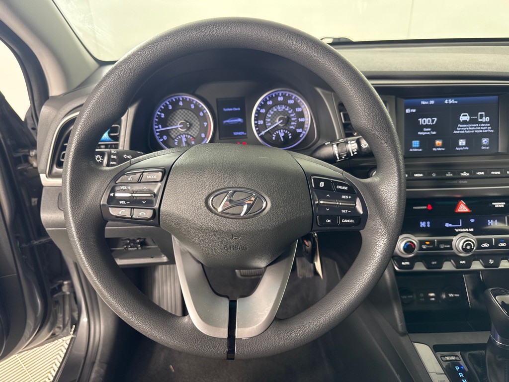 2020 Hyundai Elantra Image 17