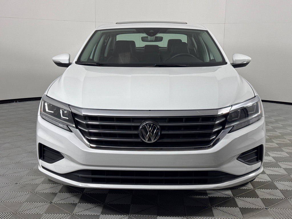 2021 Volkswagen Passat Image 12