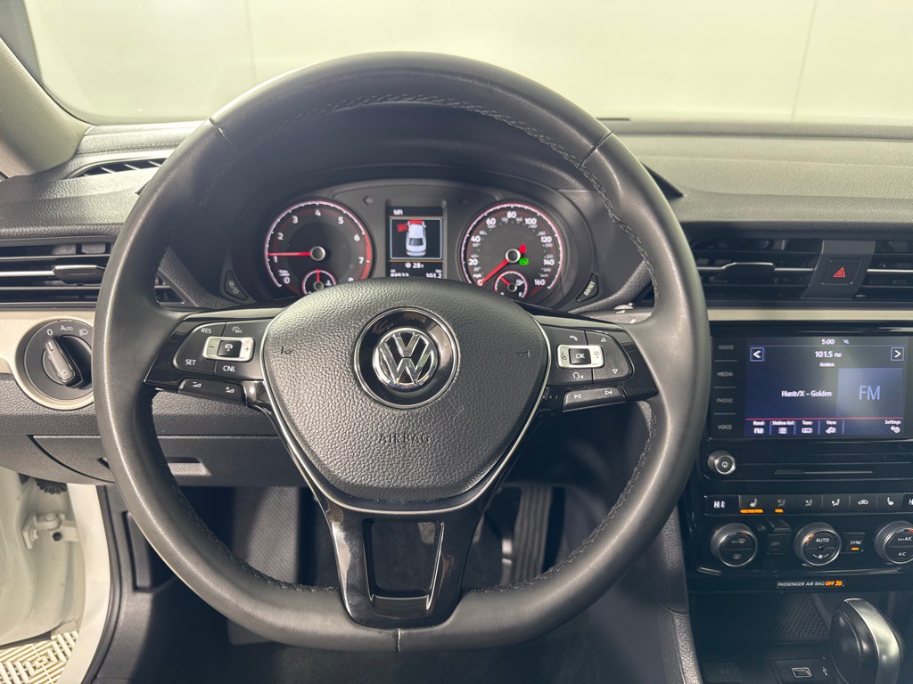2021 Volkswagen Passat Image 18