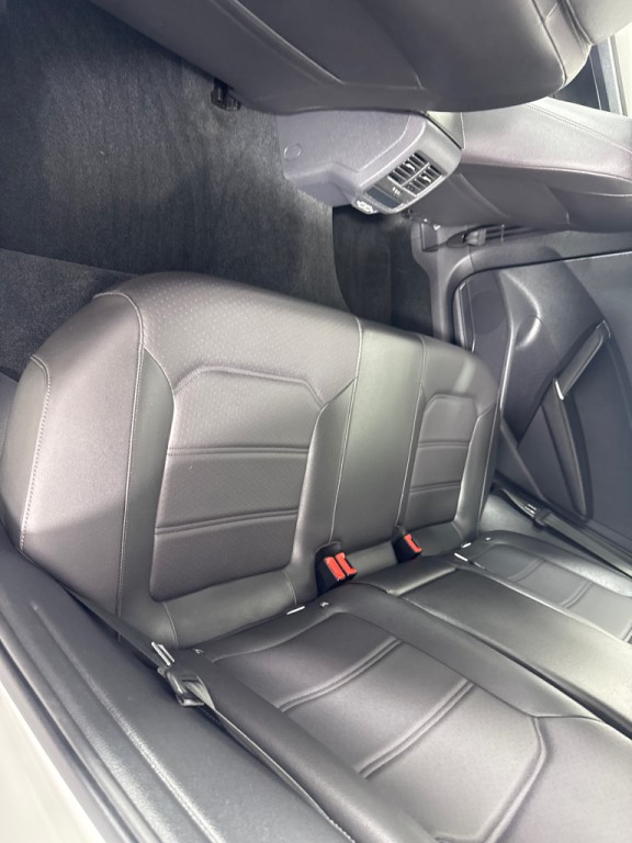 2021 Volkswagen Passat Image 22