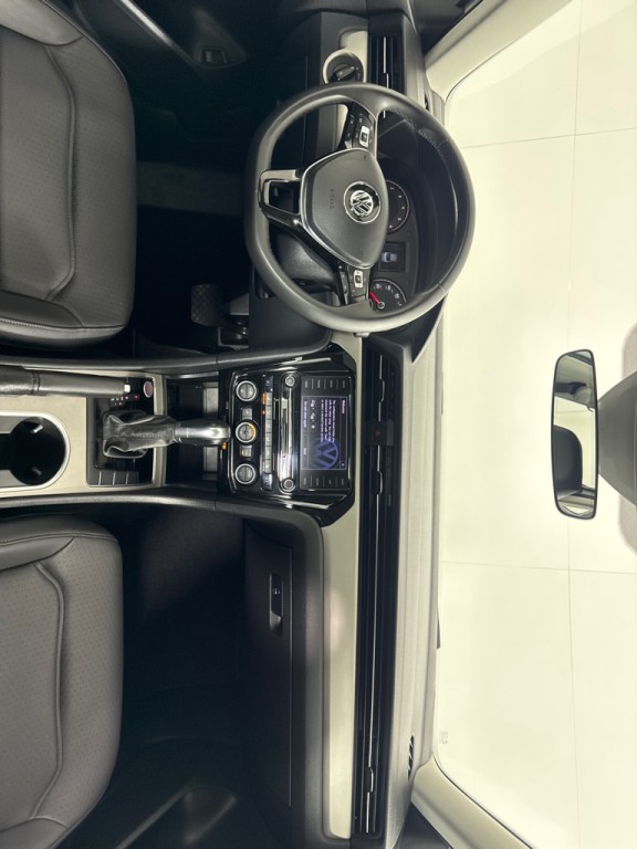 2021 Volkswagen Passat Image 28