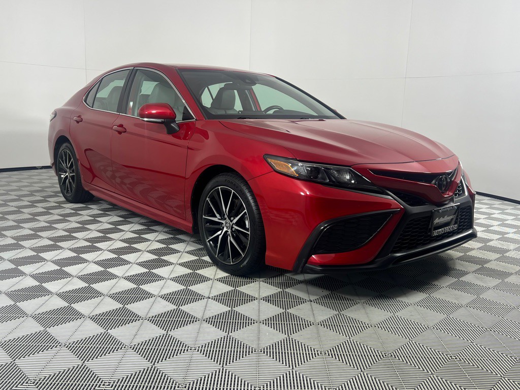 2022 Toyota Camry Image 3