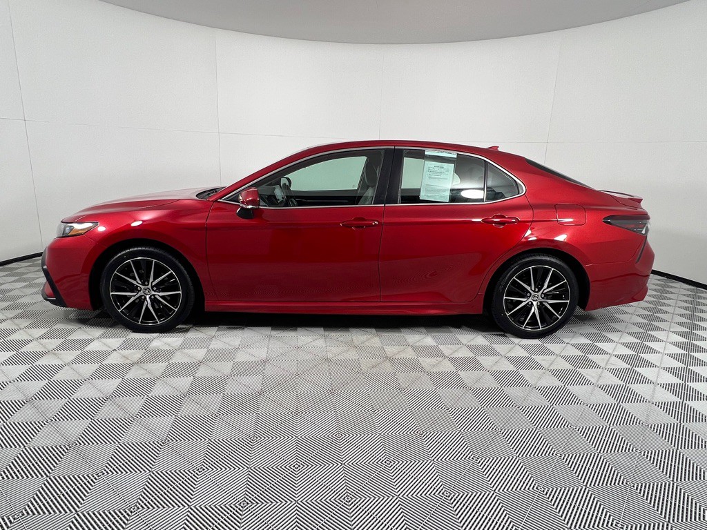 2022 Toyota Camry Image 8