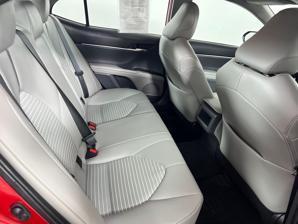 2022 Toyota Camry Image 21
