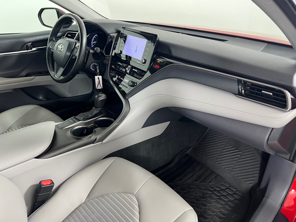 2022 Toyota Camry Image 24