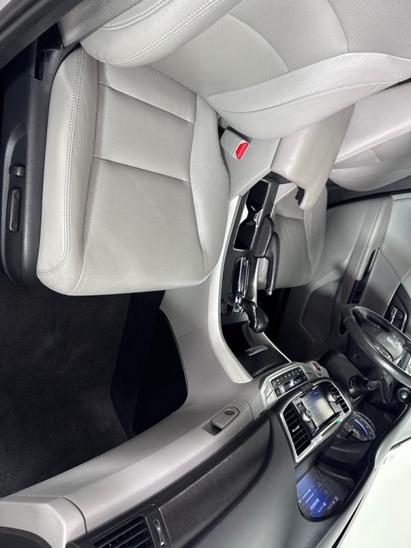 2013 Honda Accord Image 24