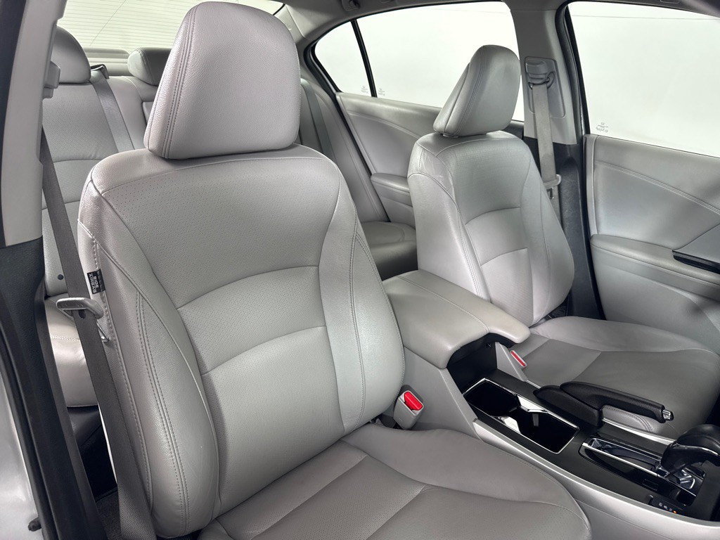 2013 Honda Accord Image 25