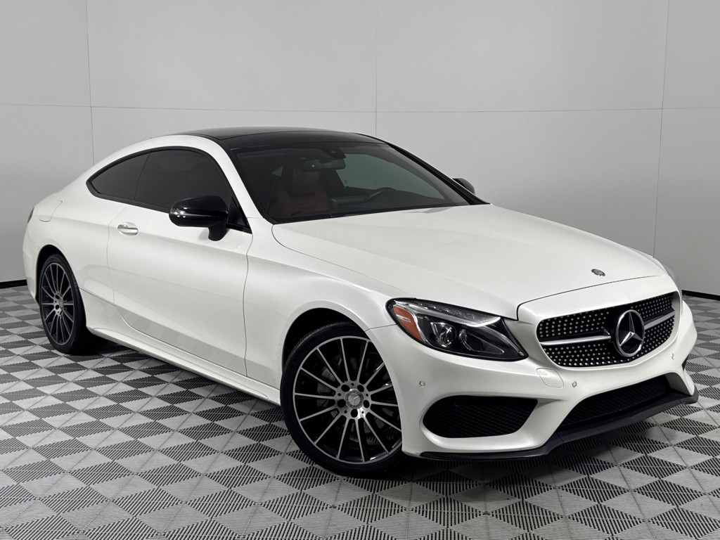 2017 Mercedes-Benz C-Class Image 2