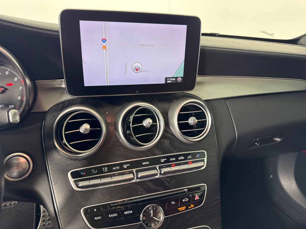 2017 Mercedes-Benz C-Class Image 17