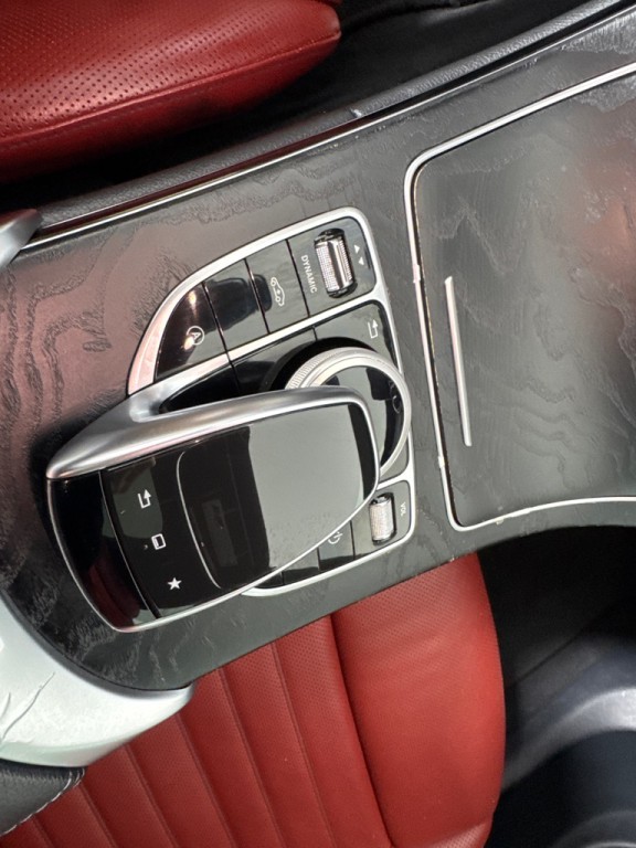 2017 Mercedes-Benz C-Class Image 20