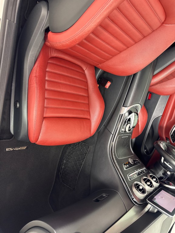 2017 Mercedes-Benz C-Class Image 23