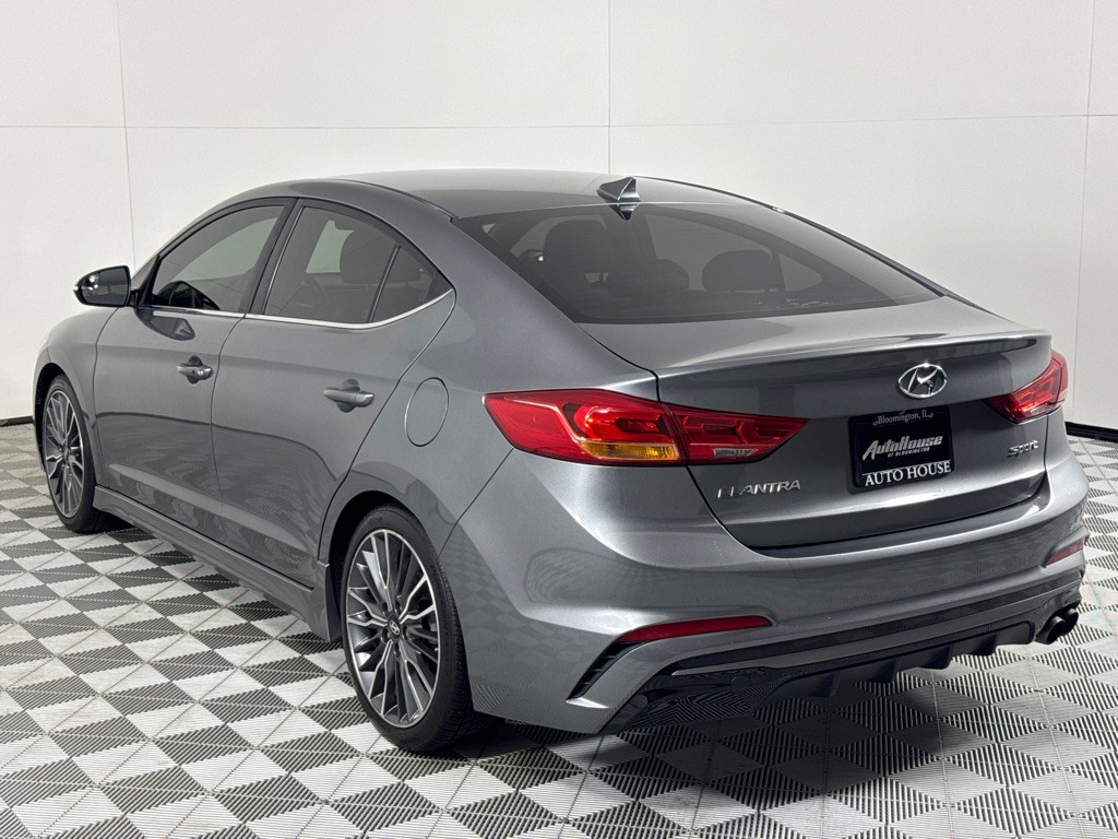 2017 Hyundai Elantra Image 7