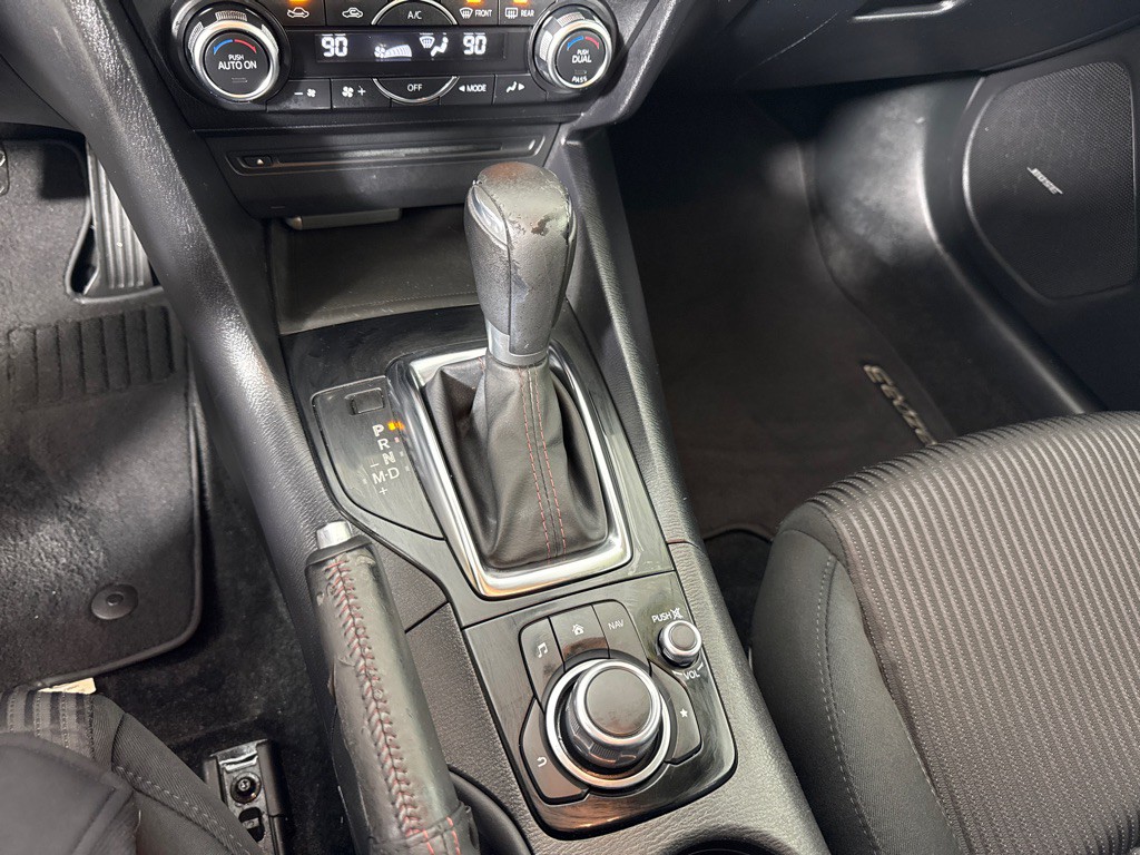 2016 Mazda Mazda3 Image 18