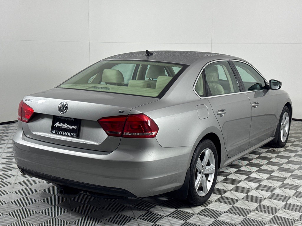 2013 Volkswagen Passat Image 5