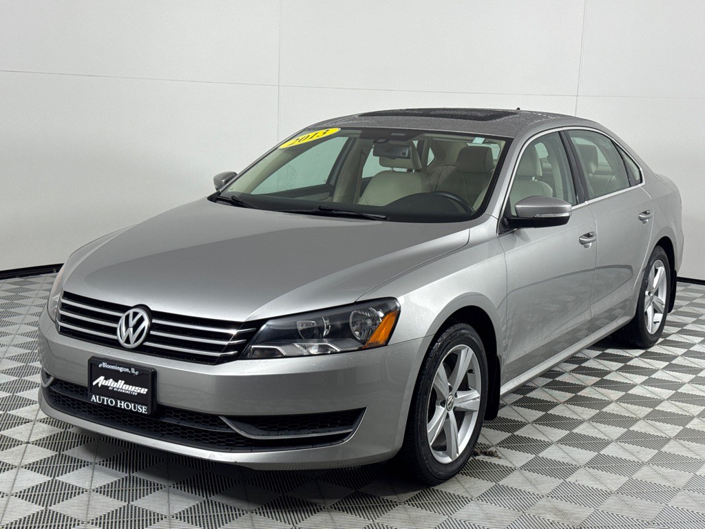 2013 Volkswagen Passat Image 9