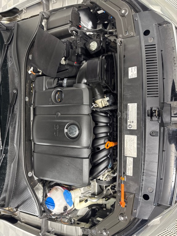 2013 Volkswagen Passat Image 26