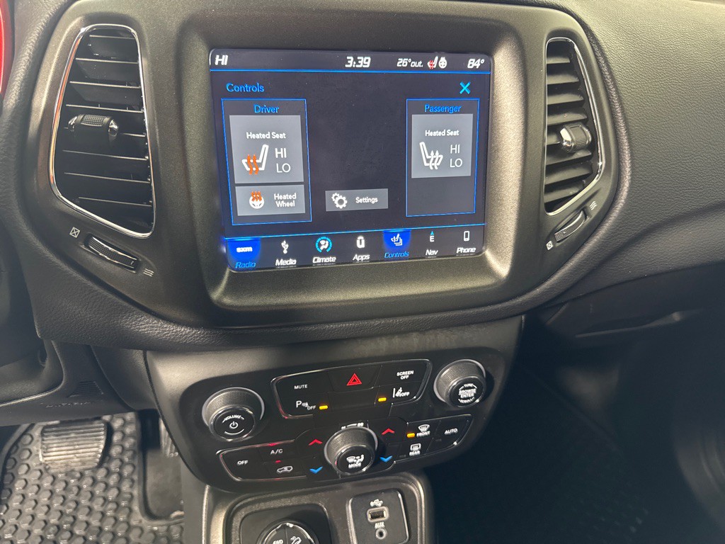 2018 Jeep Compass Image 16