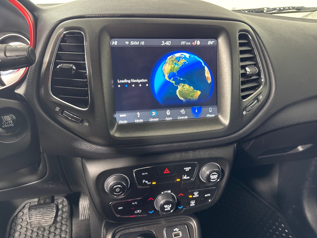 2018 Jeep Compass Image 18