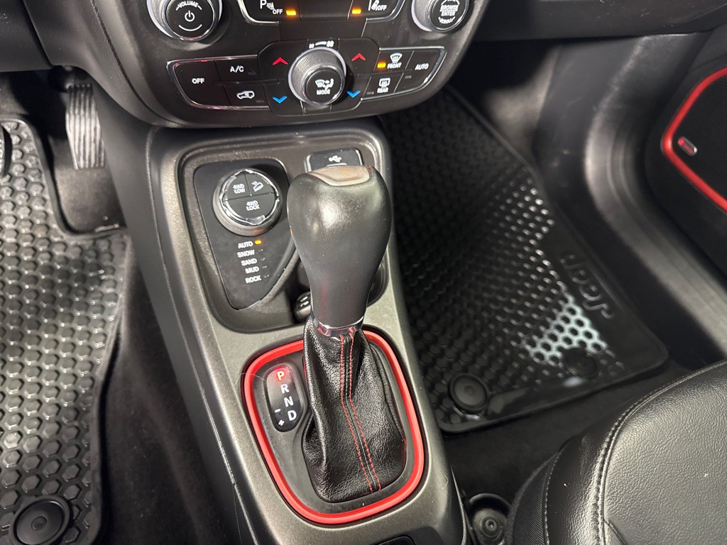 2018 Jeep Compass Image 19