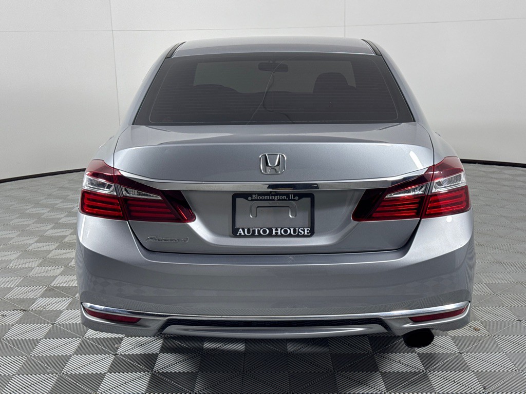 2017 Honda Accord Image 6