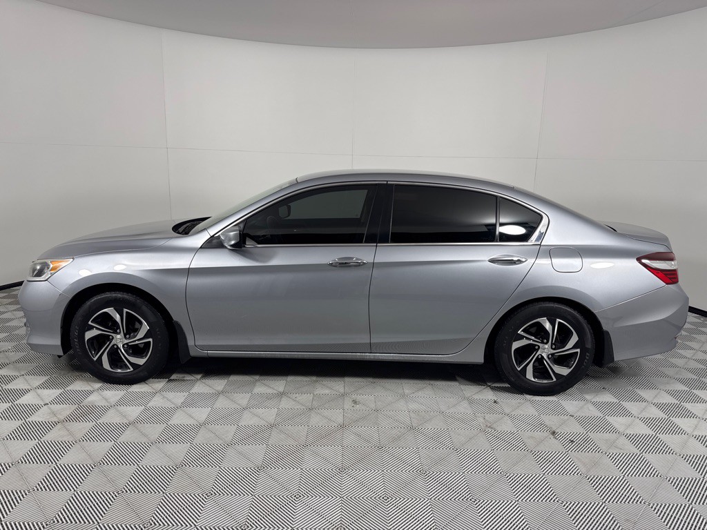 2017 Honda Accord Image 9