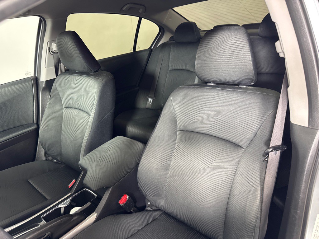 2017 Honda Accord Image 14