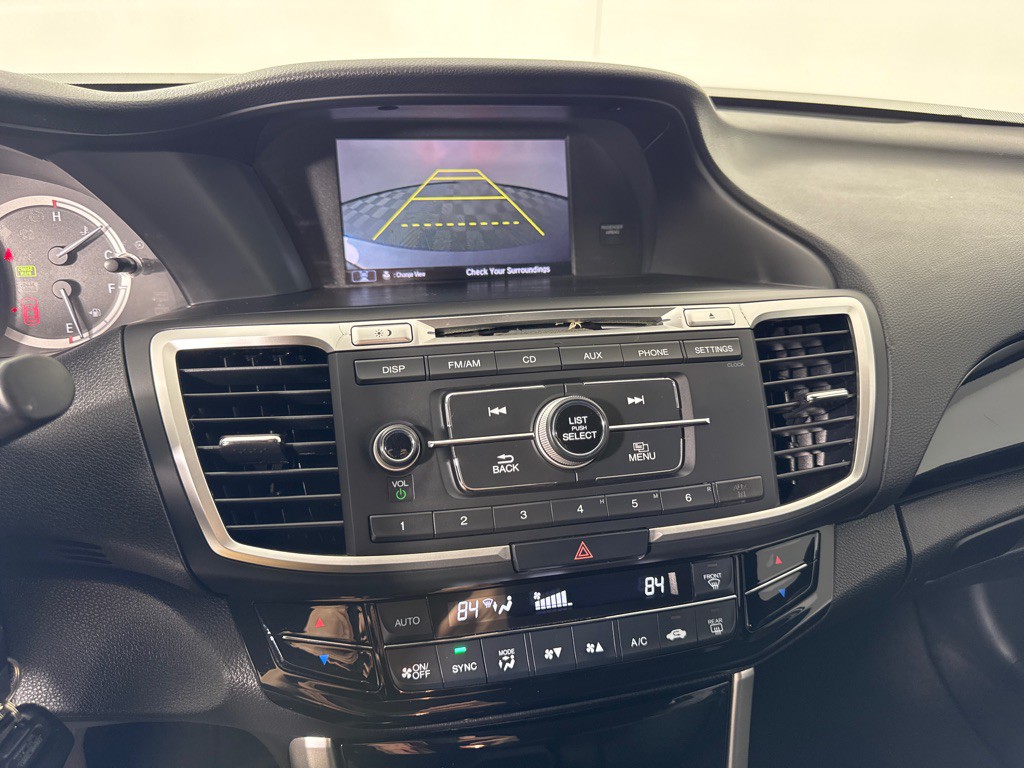 2017 Honda Accord Image 18