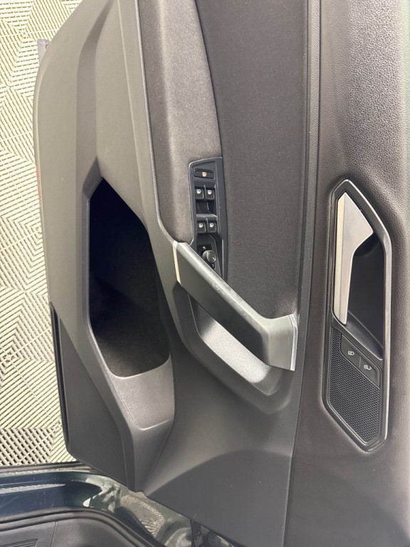 2018 Volkswagen Tiguan Image 12