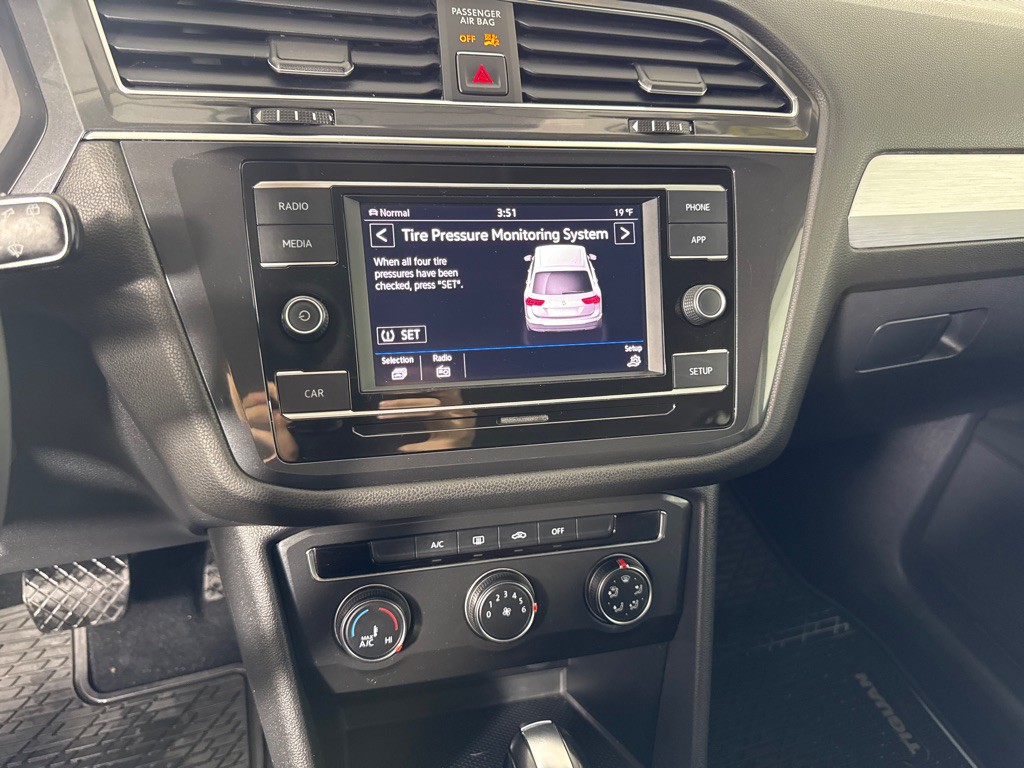 2018 Volkswagen Tiguan Image 17