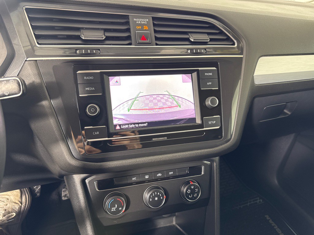 2018 Volkswagen Tiguan Image 18