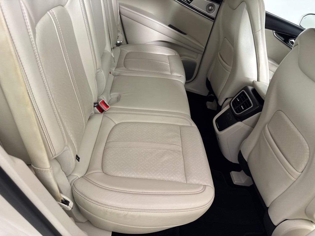 2016 Lincoln MKX Image 24