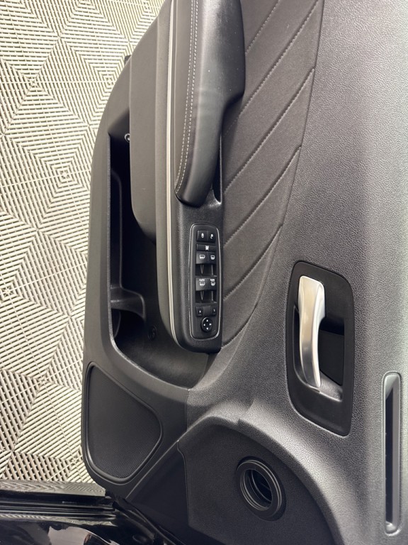 2019 Dodge Charger Image 12