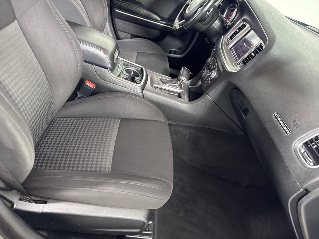 2019 Dodge Charger Image 24