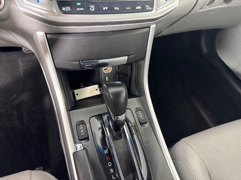 2013 Honda Accord Image 19