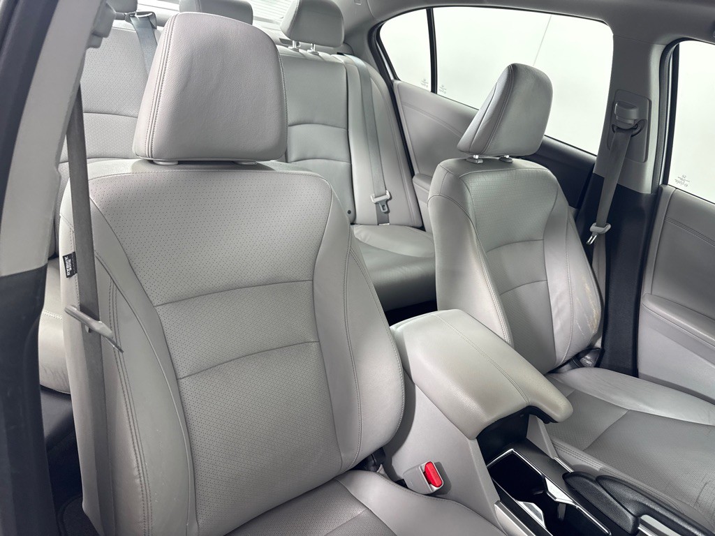 2013 Honda Accord Image 25