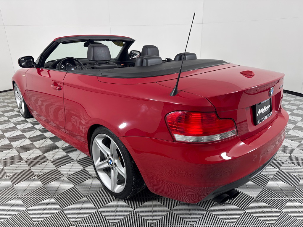 2011 BMW 1 Series Image 8