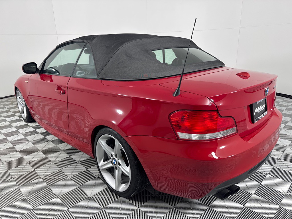 2011 BMW 1 Series Image 19