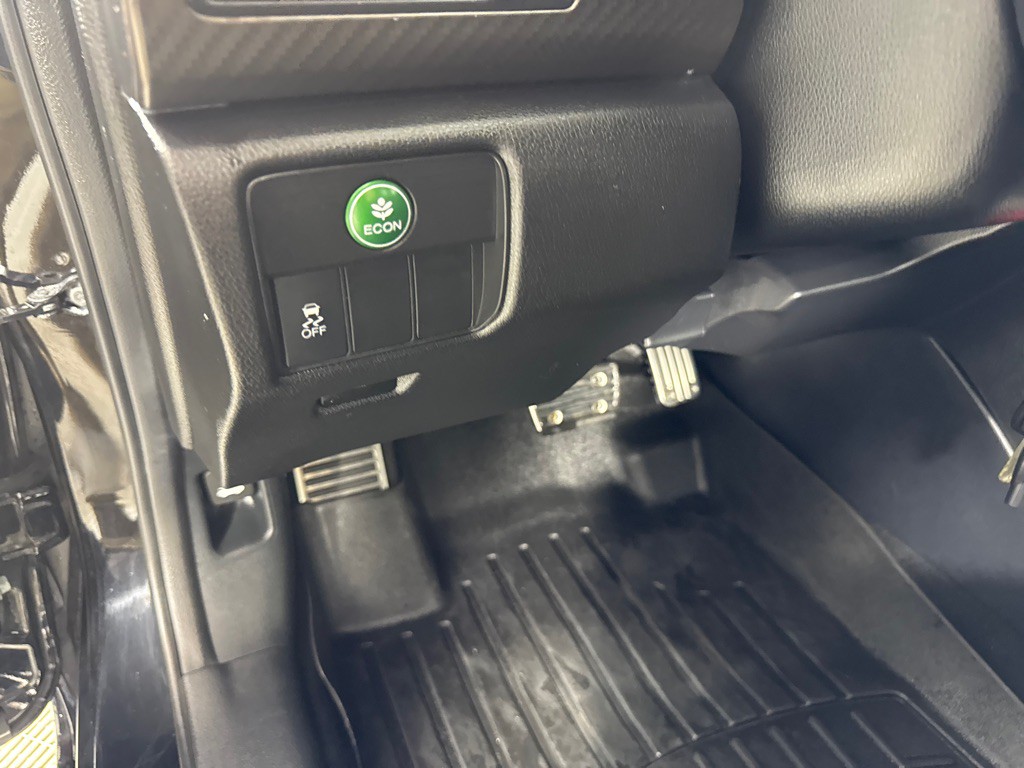 2017 Honda Accord Image 15