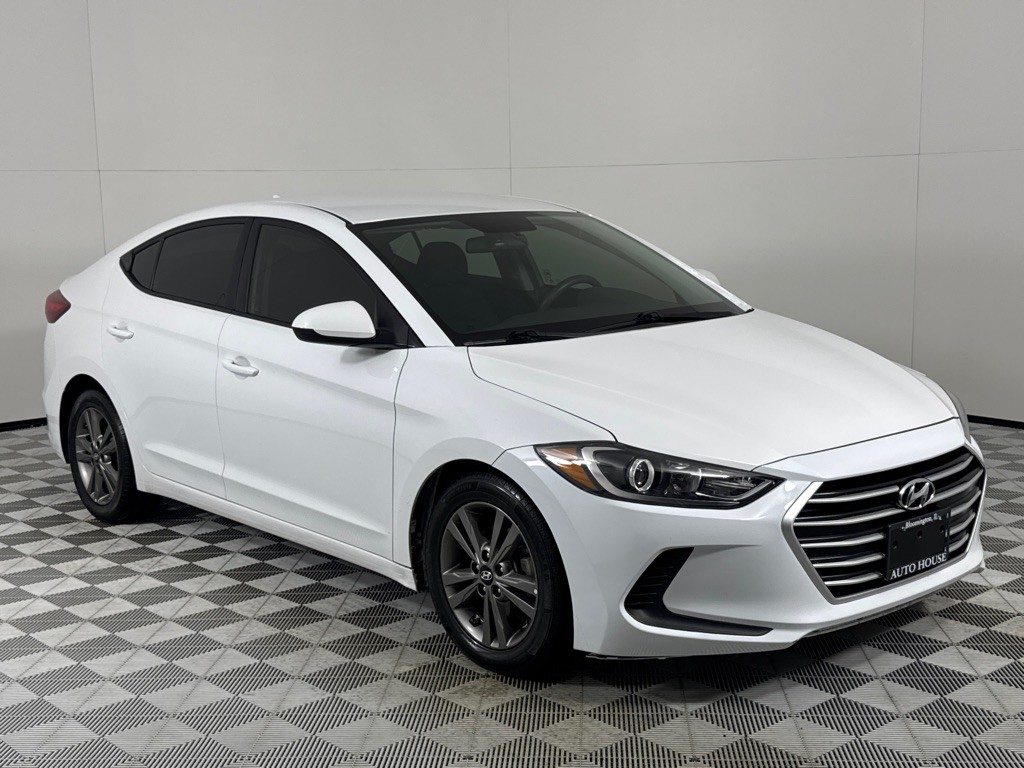 2018 Hyundai Elantra Image 3