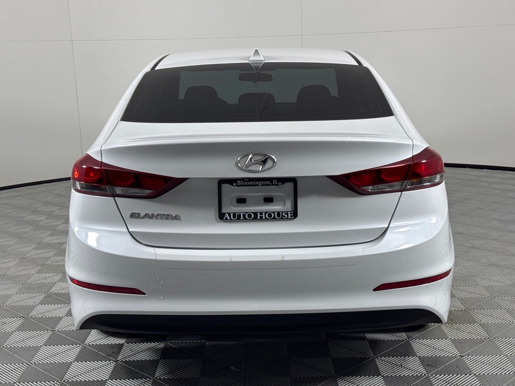 2018 Hyundai Elantra Image 6
