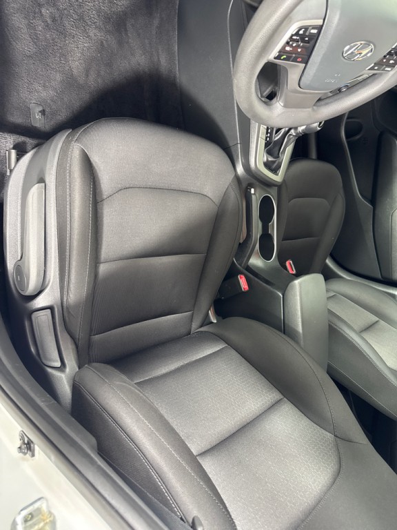 2018 Hyundai Elantra Image 11