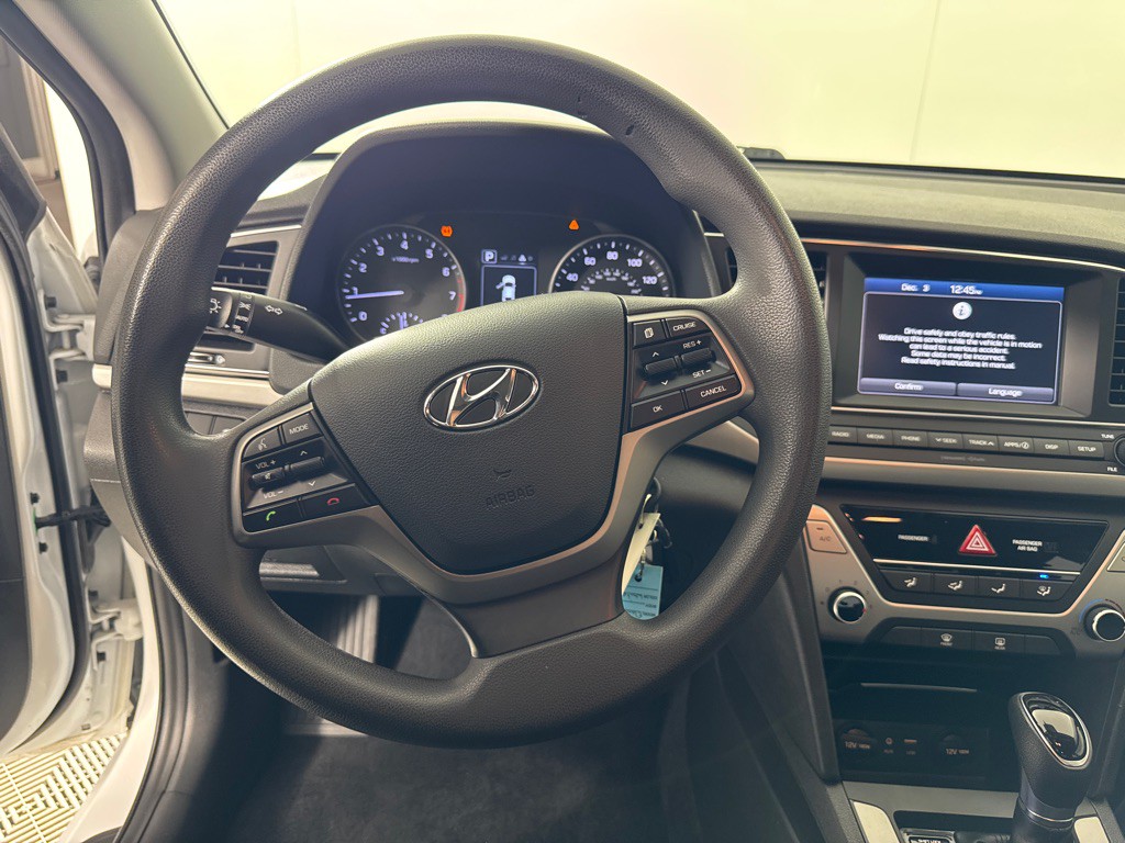 2018 Hyundai Elantra Image 14