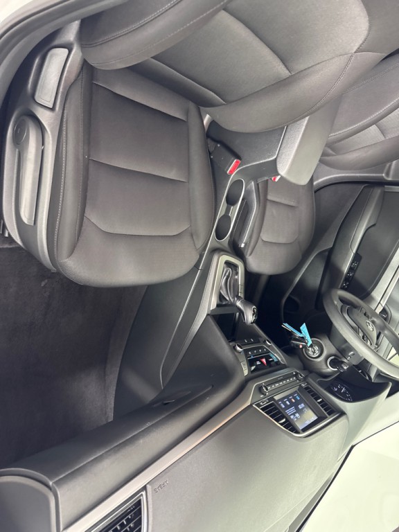 2018 Hyundai Elantra Image 22