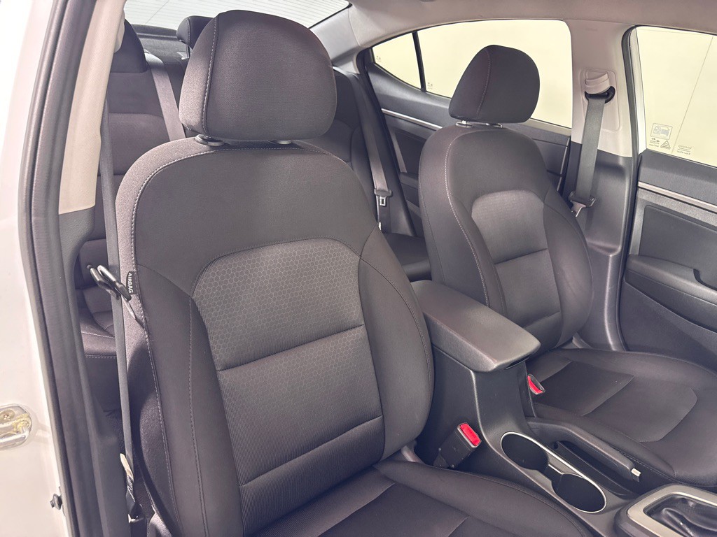2018 Hyundai Elantra Image 23