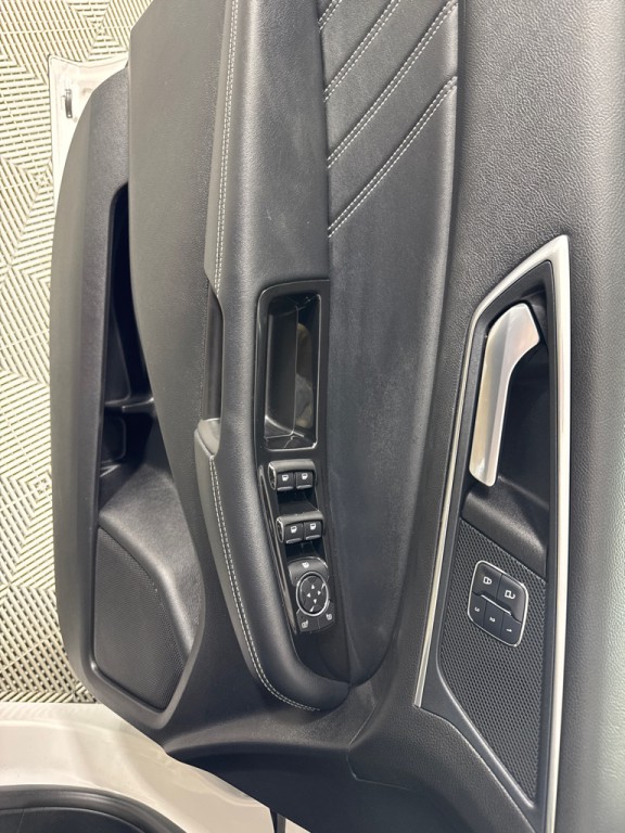 2018 Ford Edge Image 12