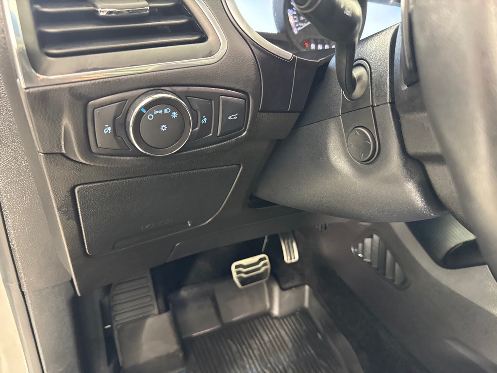 2018 Ford Edge Image 16