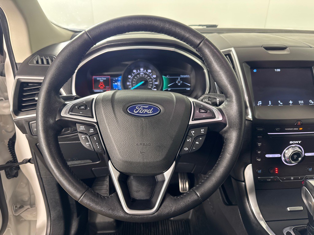 2018 Ford Edge Image 17