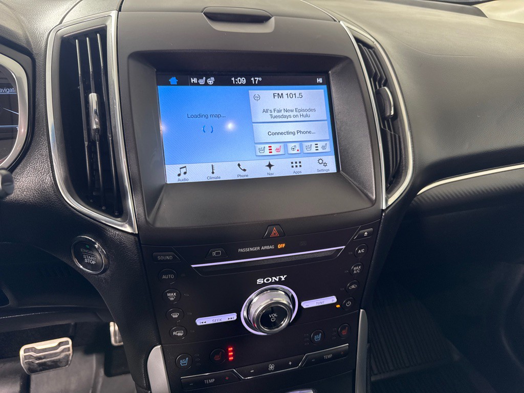 2018 Ford Edge Image 18