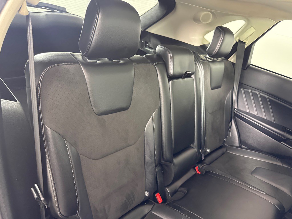 2018 Ford Edge Image 26